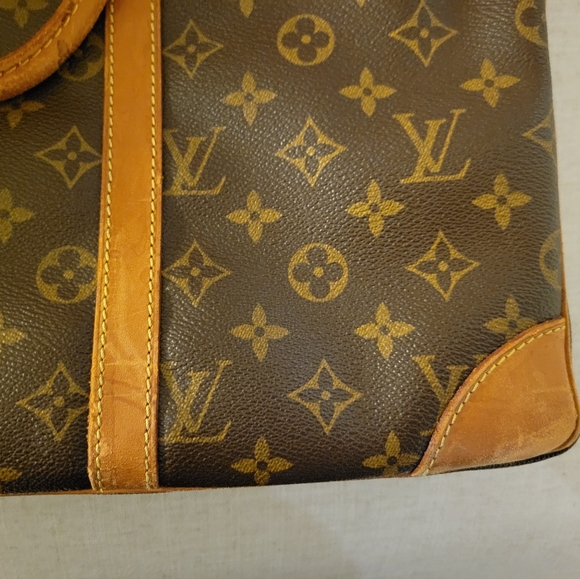 Louis Vuitton Voyage Briefcase - Picture 6 of 16